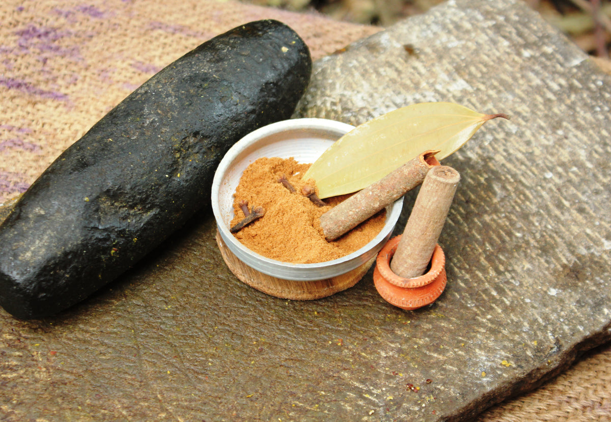 MonBangla Homemade Shahi Garam Mashla Guro 100 g - (50GX2)